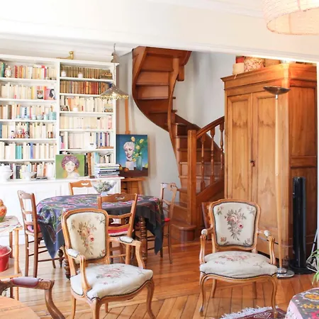 Family Duplex - With Balcony Apartman *